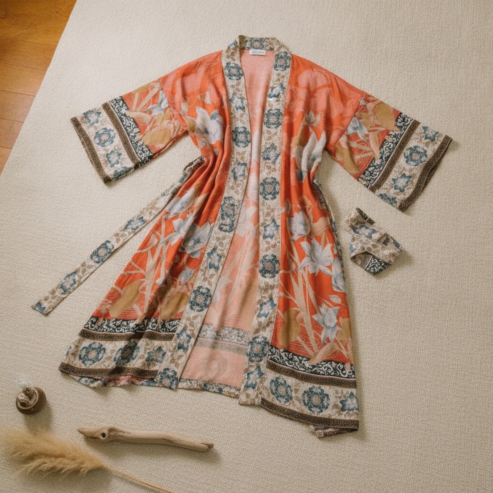 Robe Longue Kimono Bohème Imprimé Floral Rose - Idéale Plage & Cache-Maillot